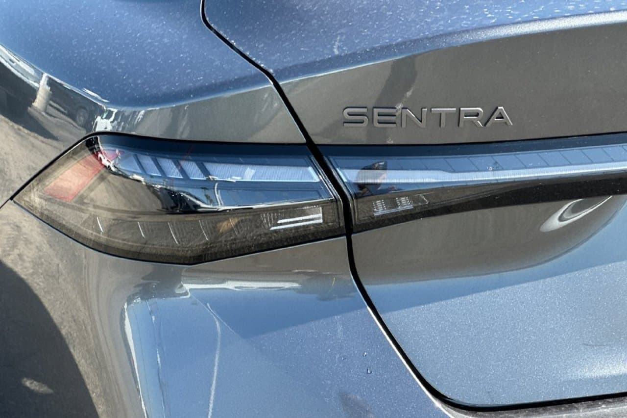 2027 Nissan Sentra SV 20