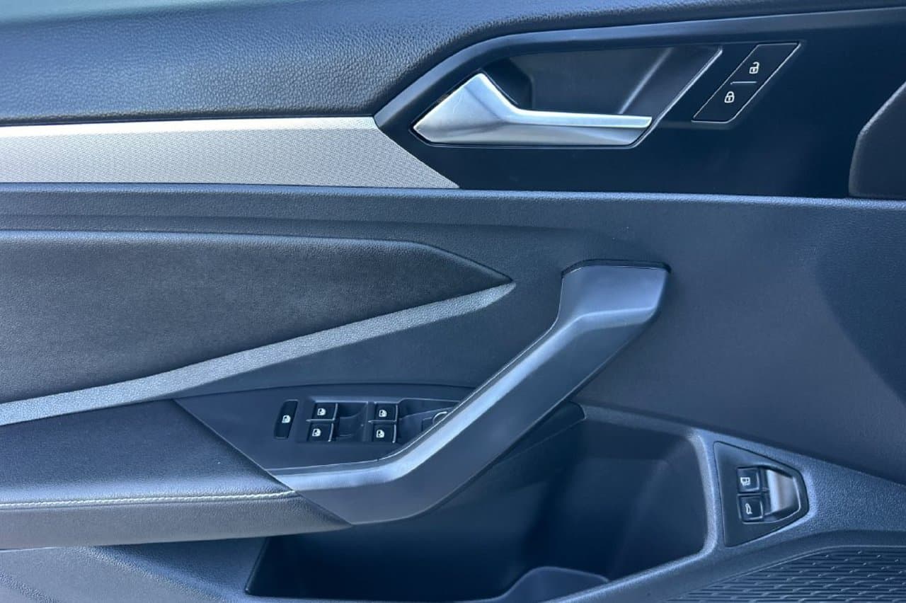 2024 Volkswagen Jetta S 9
