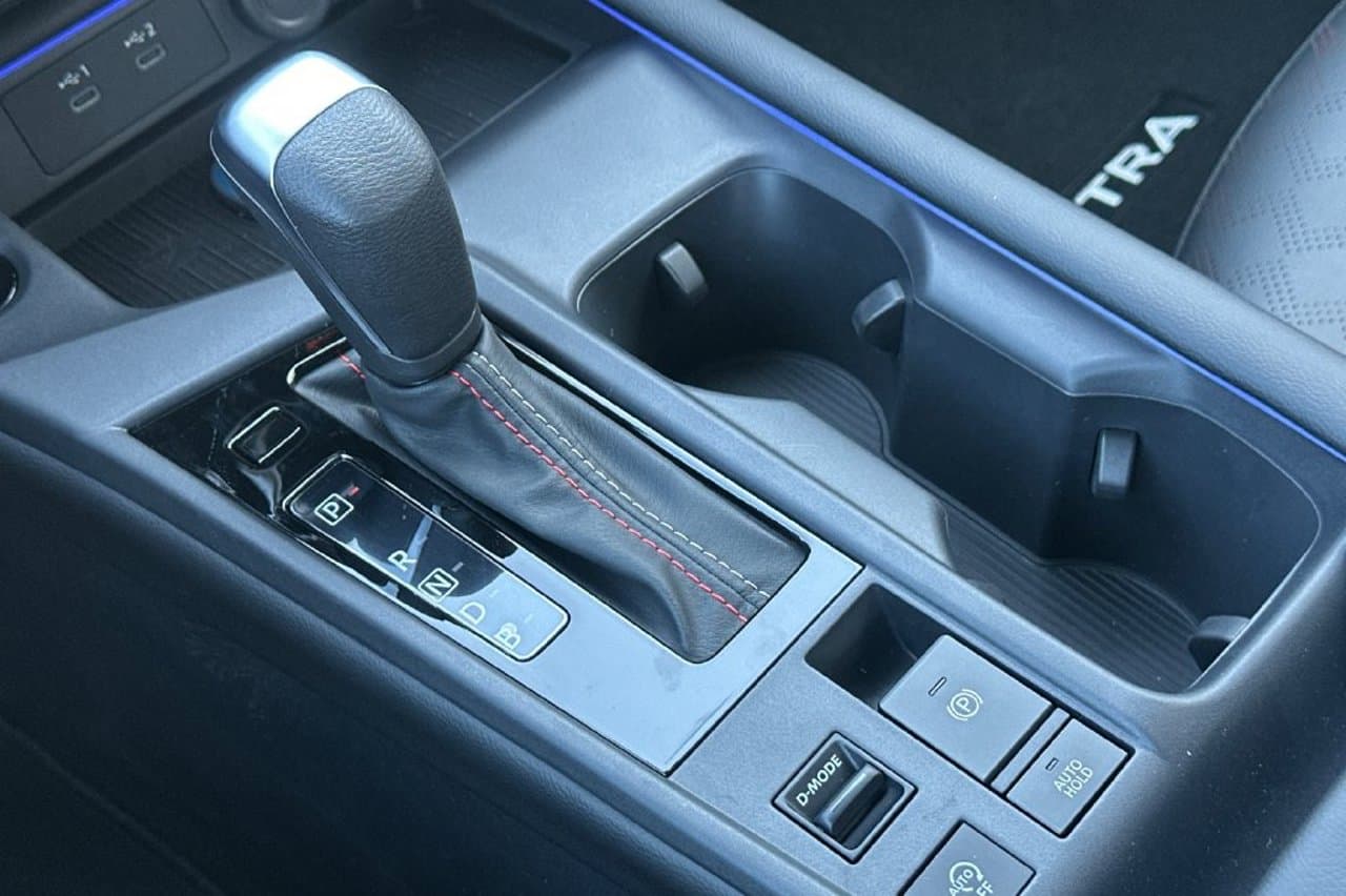 2027 Nissan Sentra SR 17