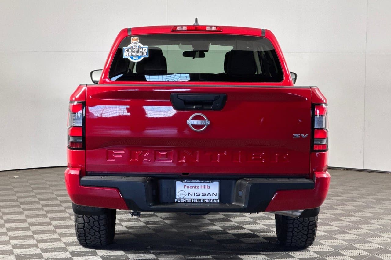 2024 Nissan Frontier SV 4