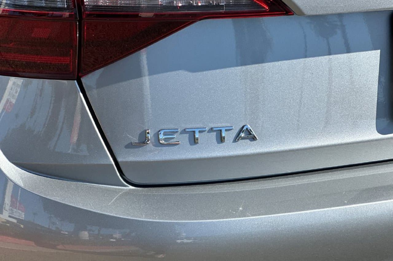 2024 Volkswagen Jetta S 21