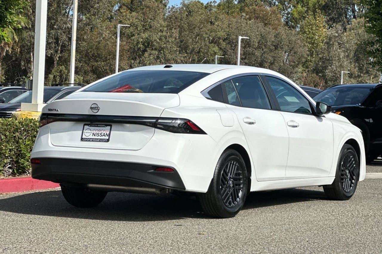 2027 Nissan Sentra SV 4