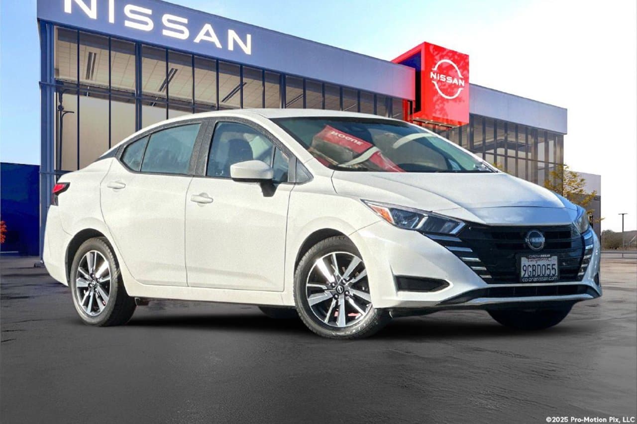 2023 Nissan Versa SV