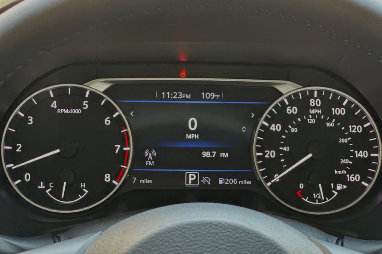 2025 Nissan Sentra SV 20