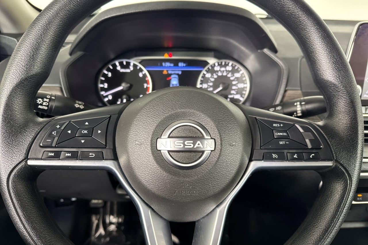 2025 Nissan Altima SV 19