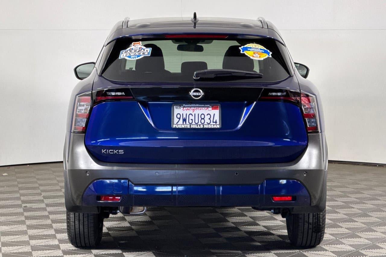 2026 Nissan Kicks SV 4