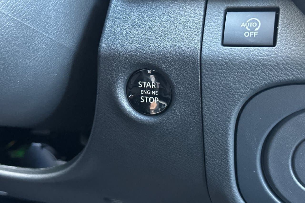 2027 Nissan Frontier SV 18