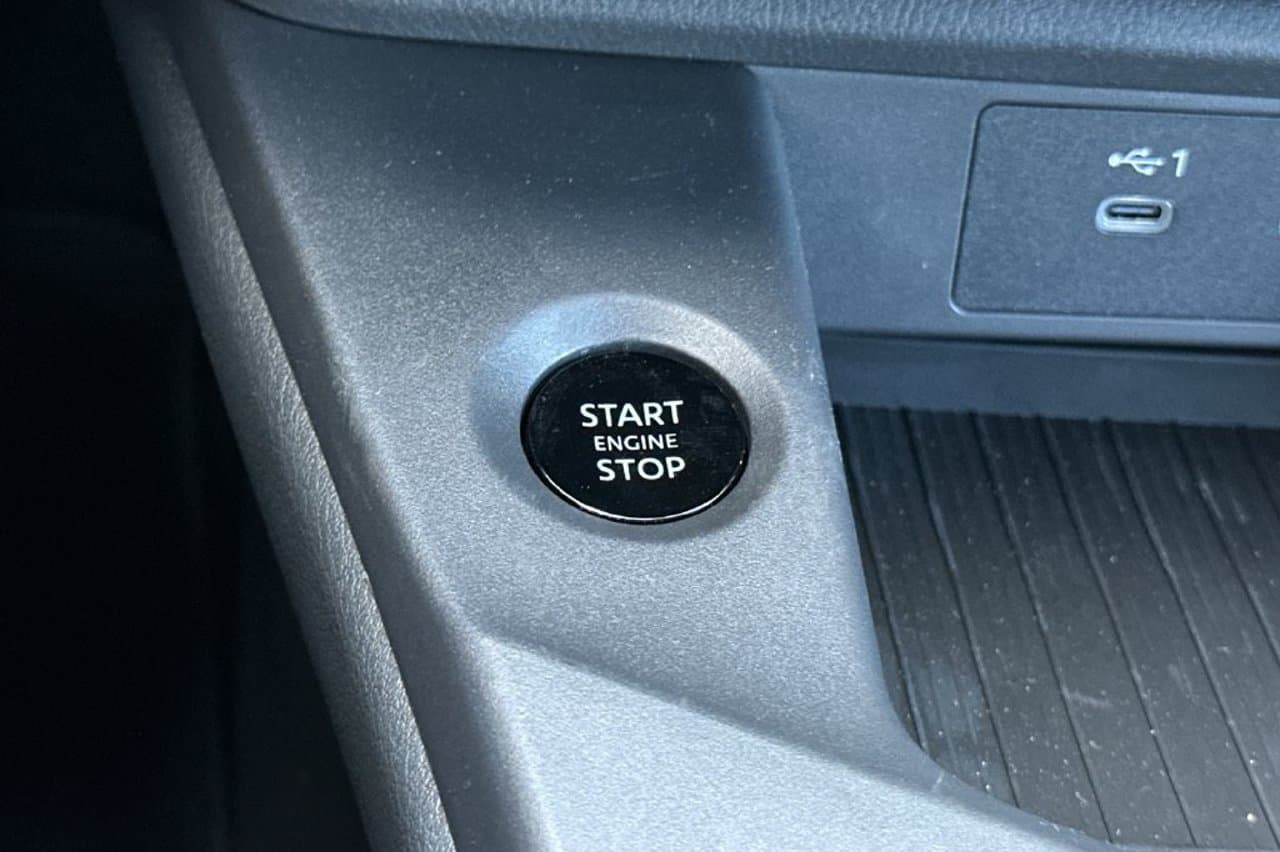 2027 Nissan Sentra SV 18