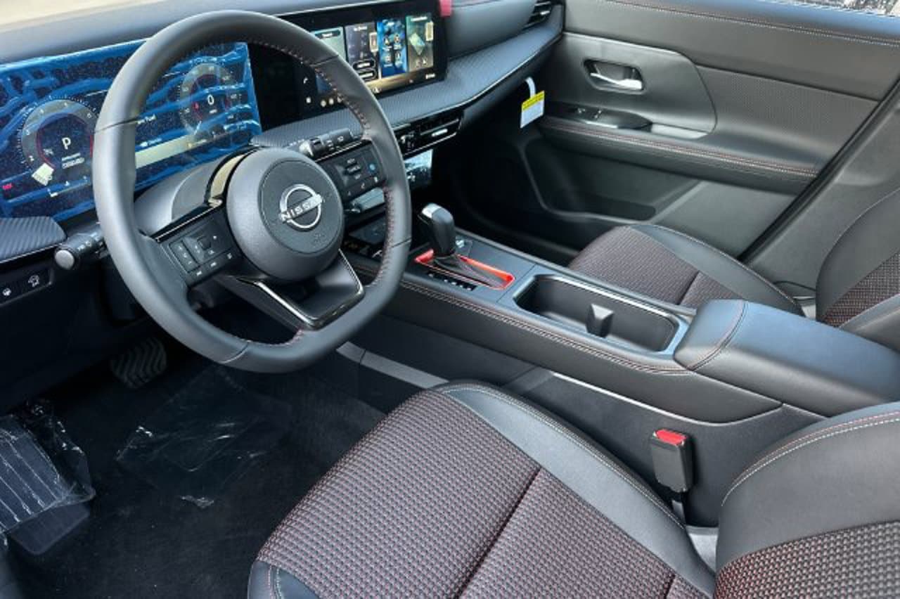 2026 Nissan Kicks SR 7
