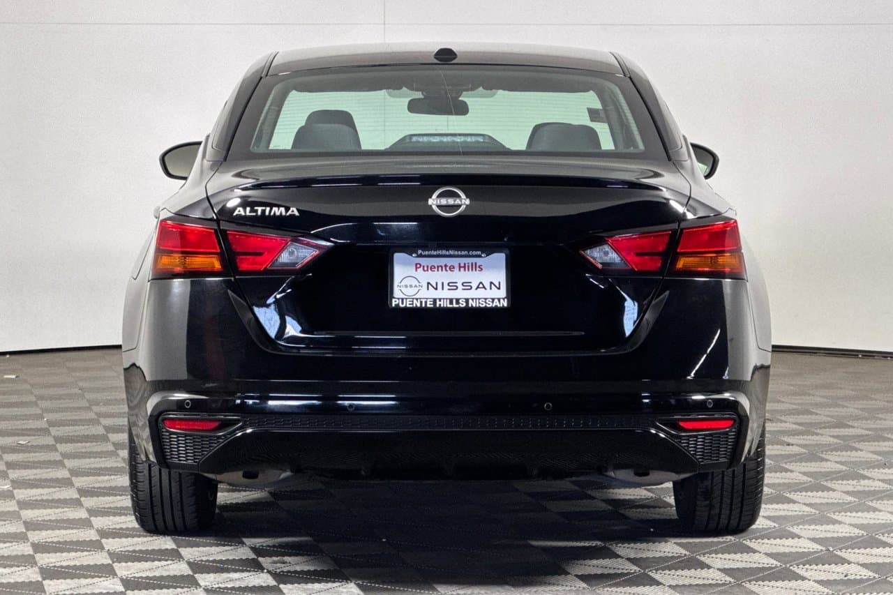 2025 Nissan Altima SV 4