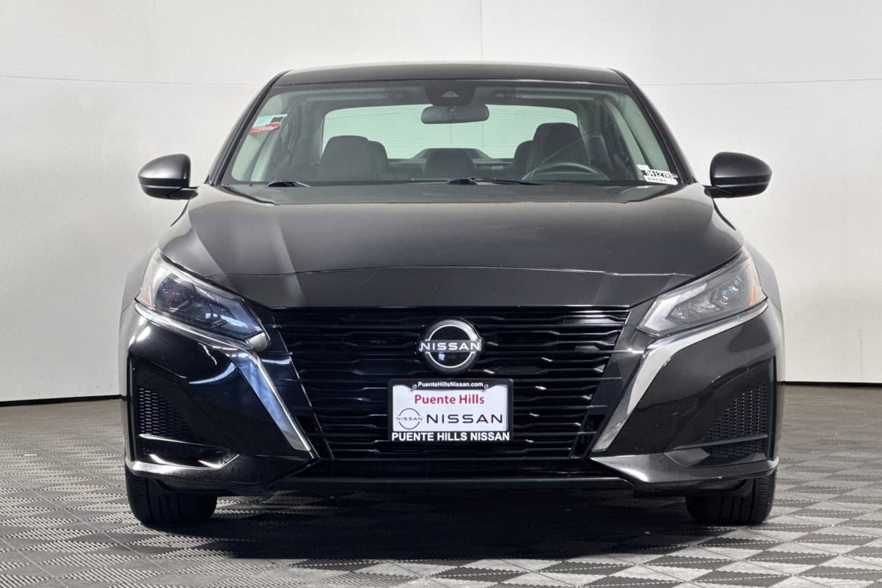 2025 Nissan Altima SV 6