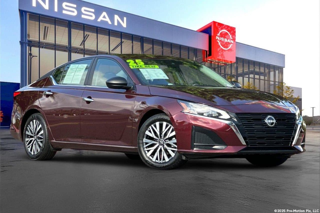 2025 Nissan Altima SV 2