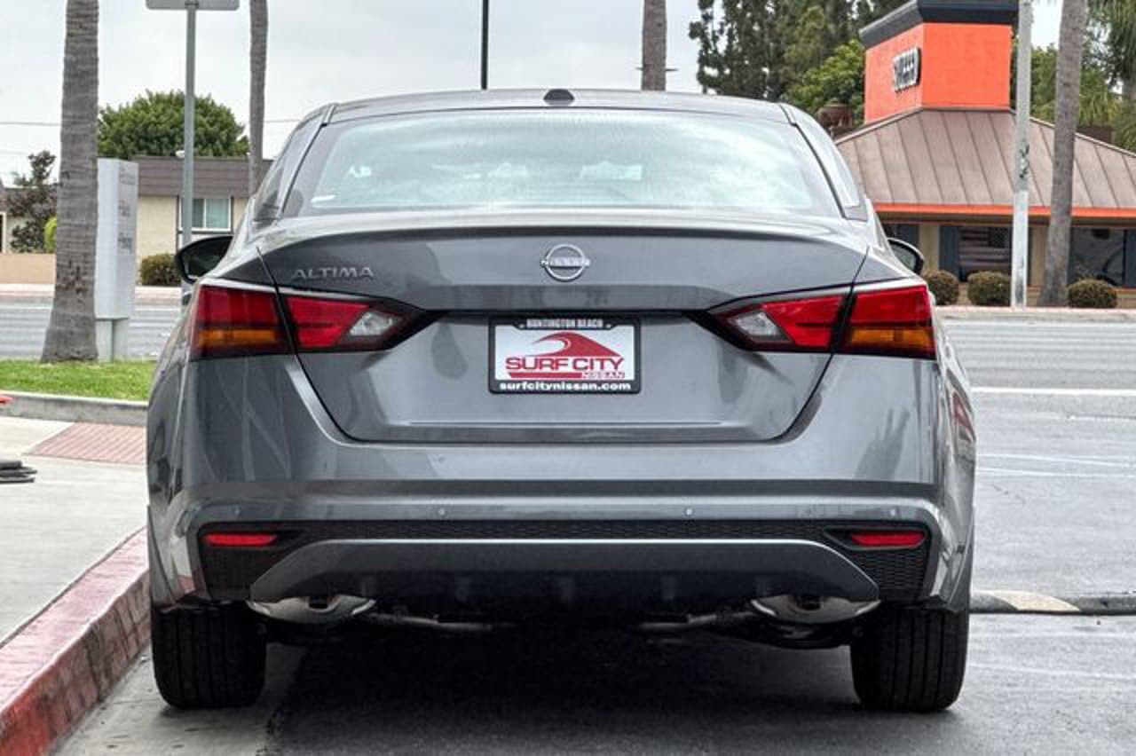 2026 Nissan Altima SV 4