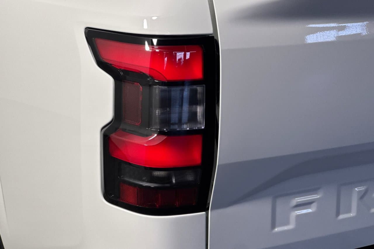 2026 Nissan Frontier S 22
