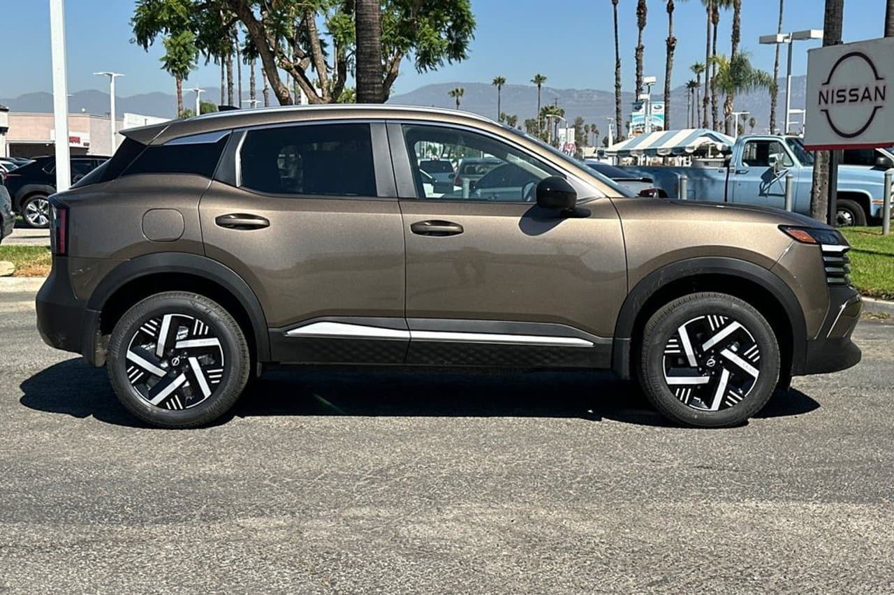 2026 Nissan Kicks SV 2