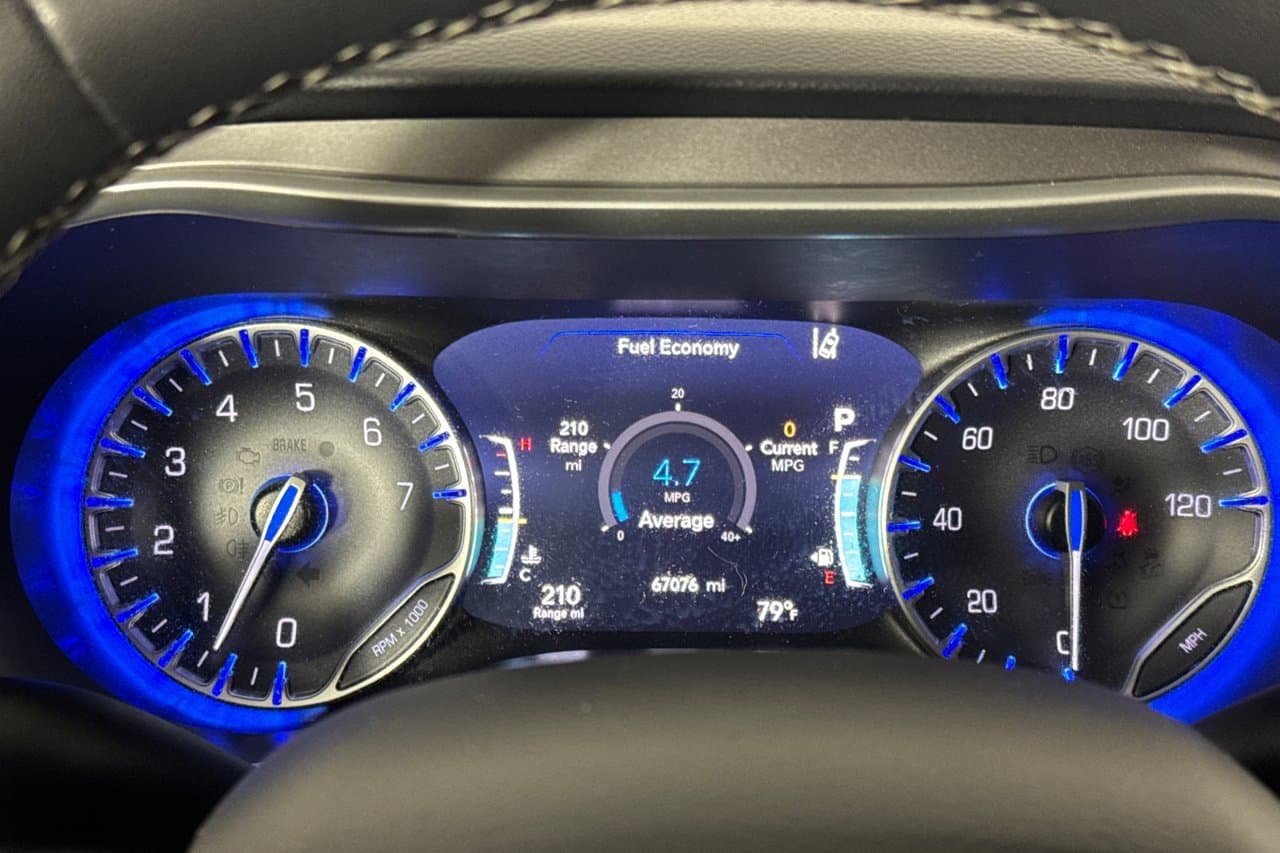 2024 Chrysler Pacifica Touring L 22