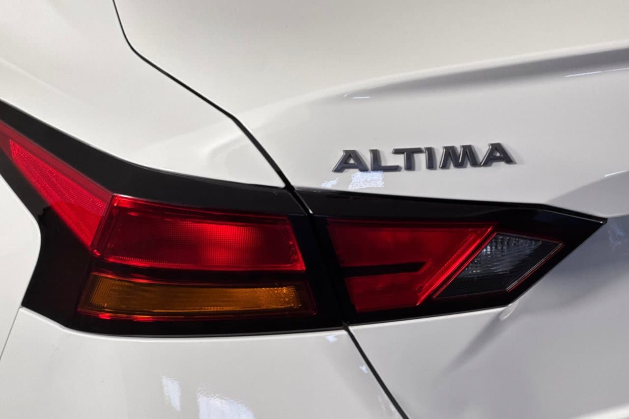 2025 Nissan Altima SV 22