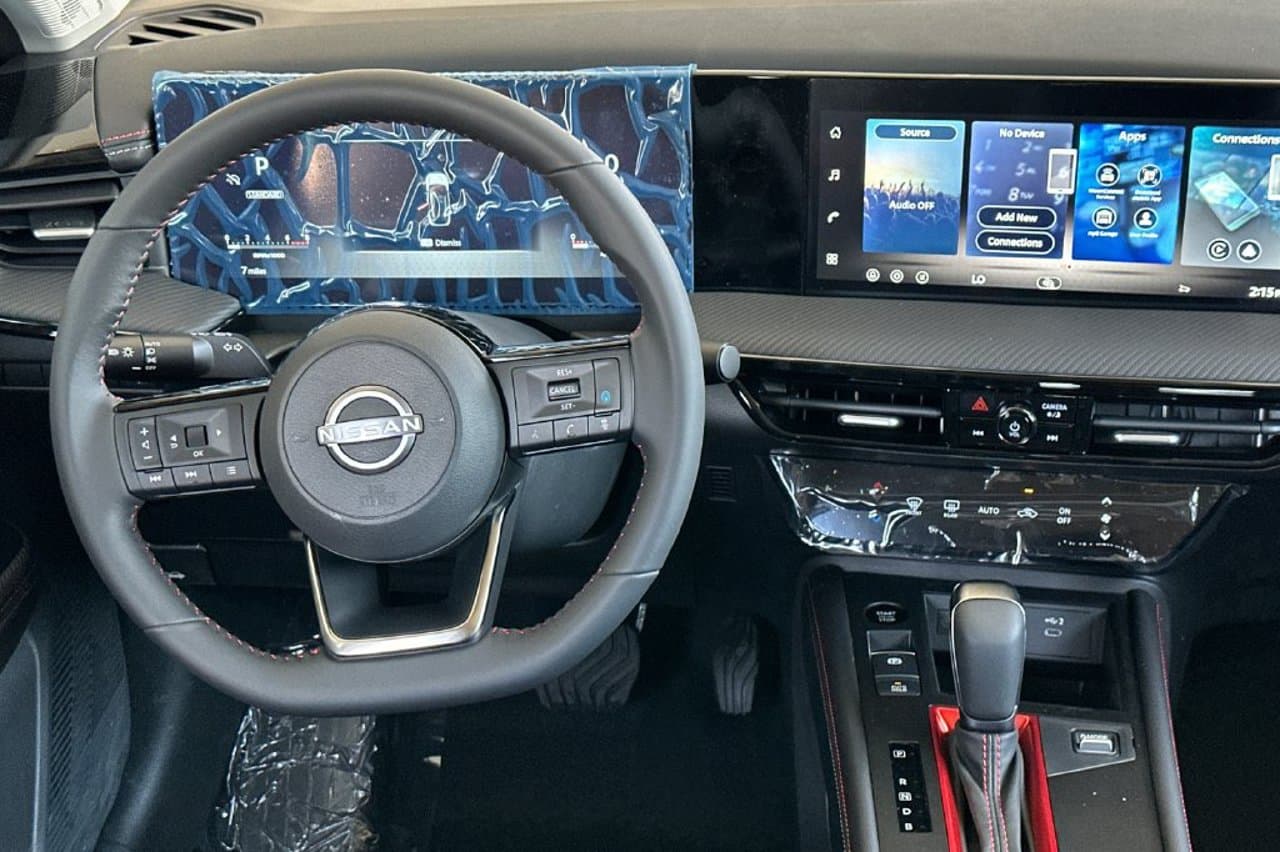 2026 Nissan Kicks SR 11