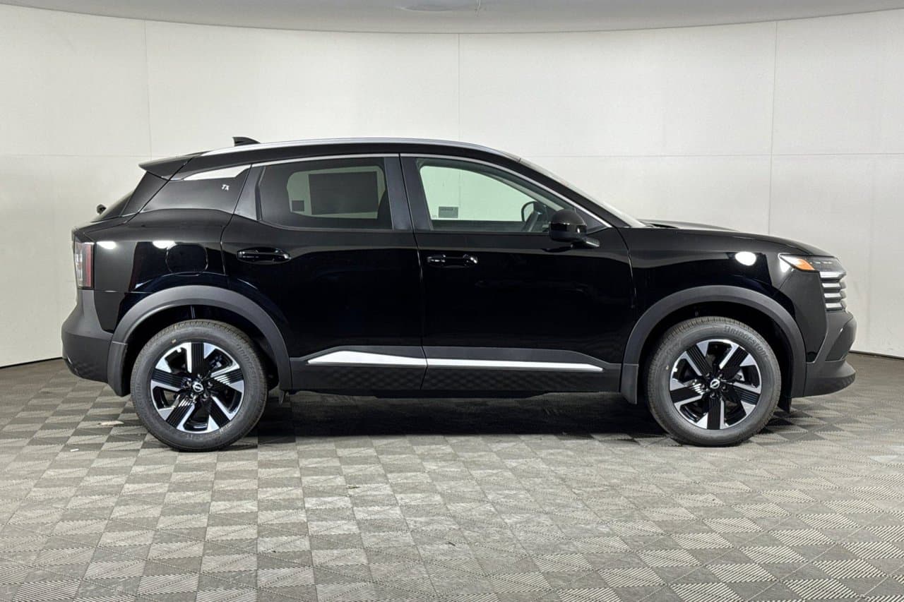 2027 Nissan Kicks SV 2