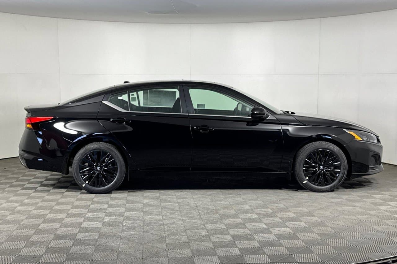 2026 Nissan Altima SV 2