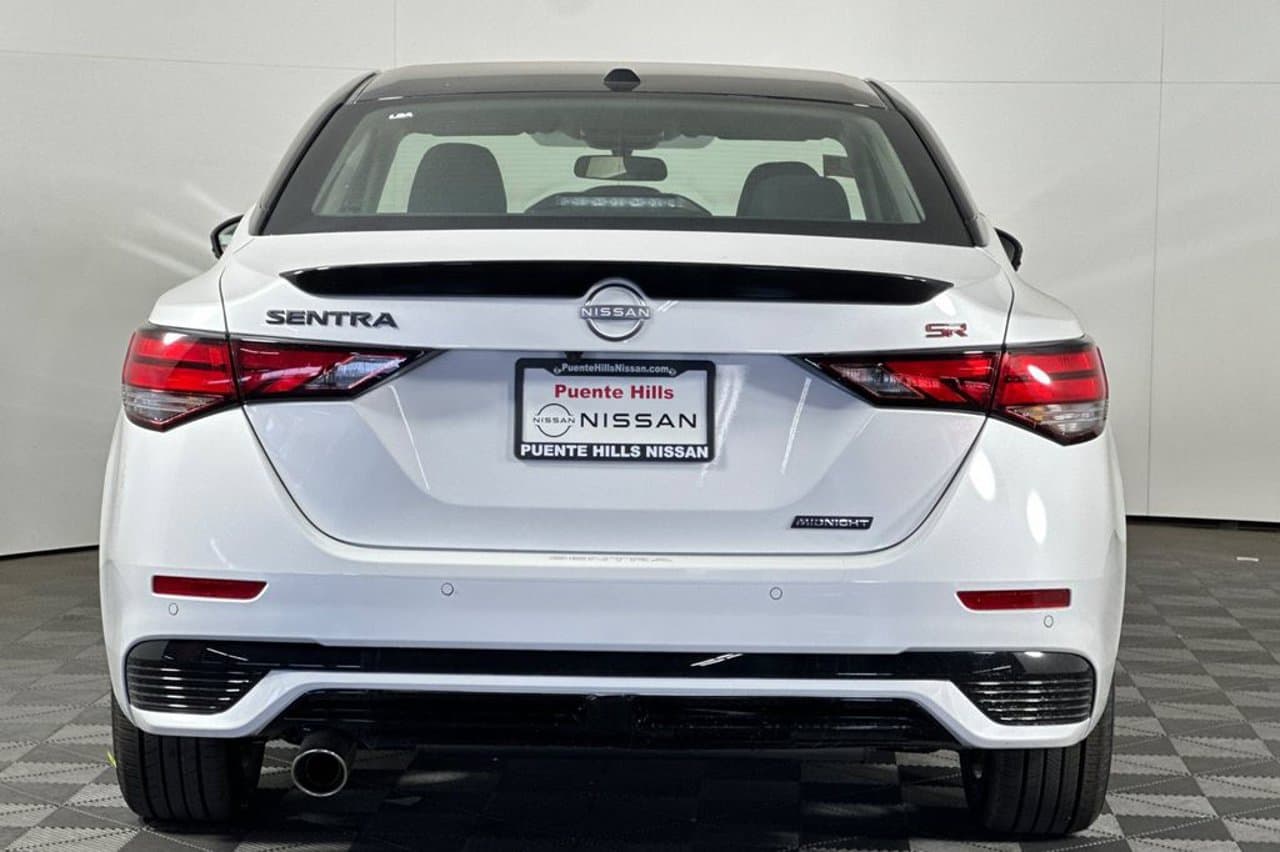 2025 Nissan Sentra SR 4
