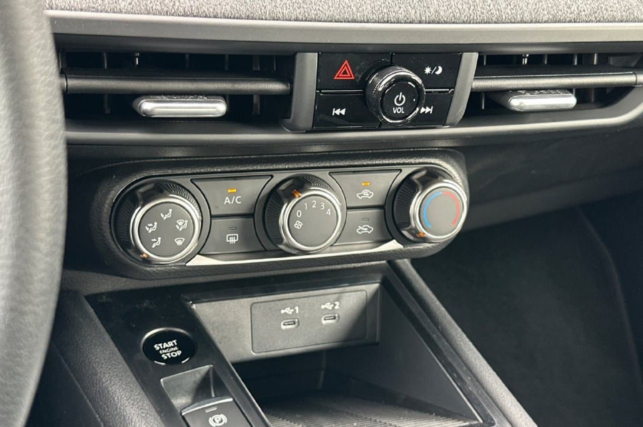2027 Nissan Kicks S 17