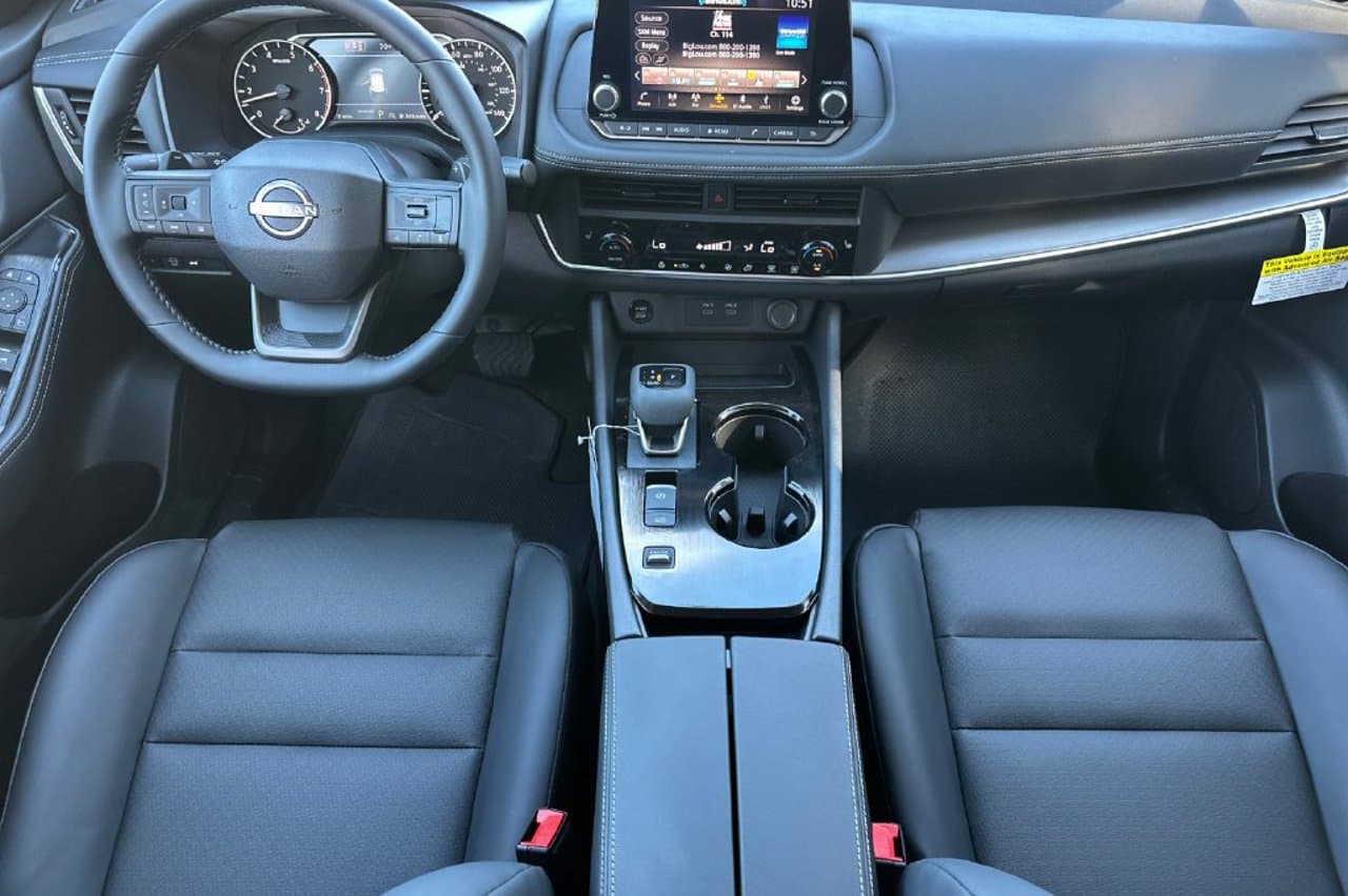 2026 Nissan Rogue Dark Armor 28