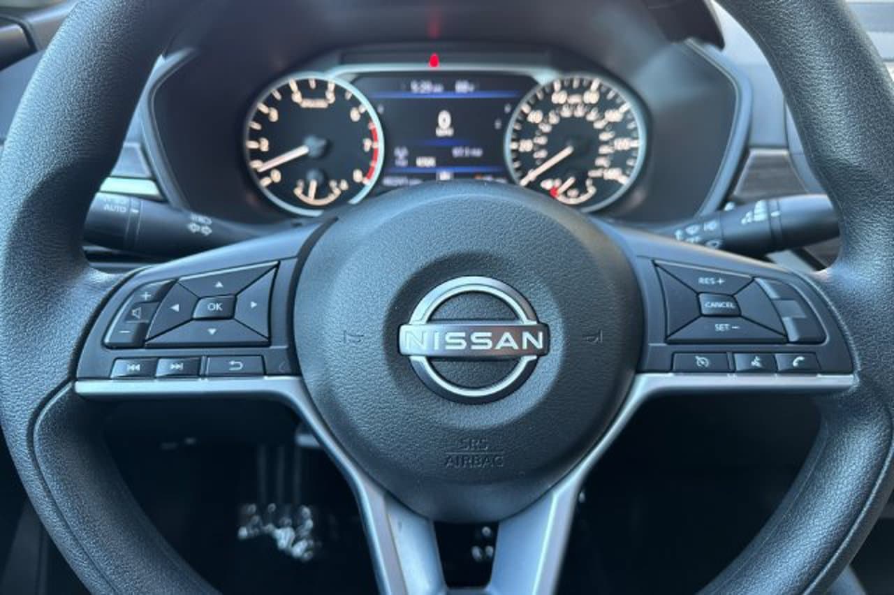 2025 Nissan Altima SV 20