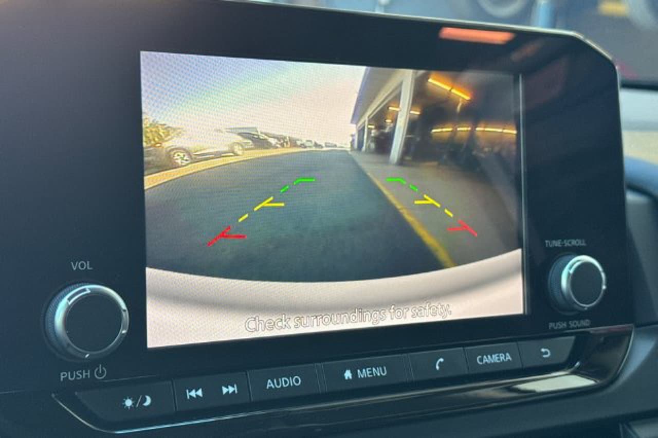 2024 Nissan Pathfinder S 17