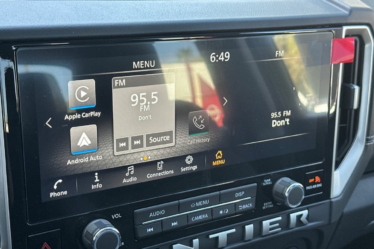 2027 Nissan Frontier SV 14