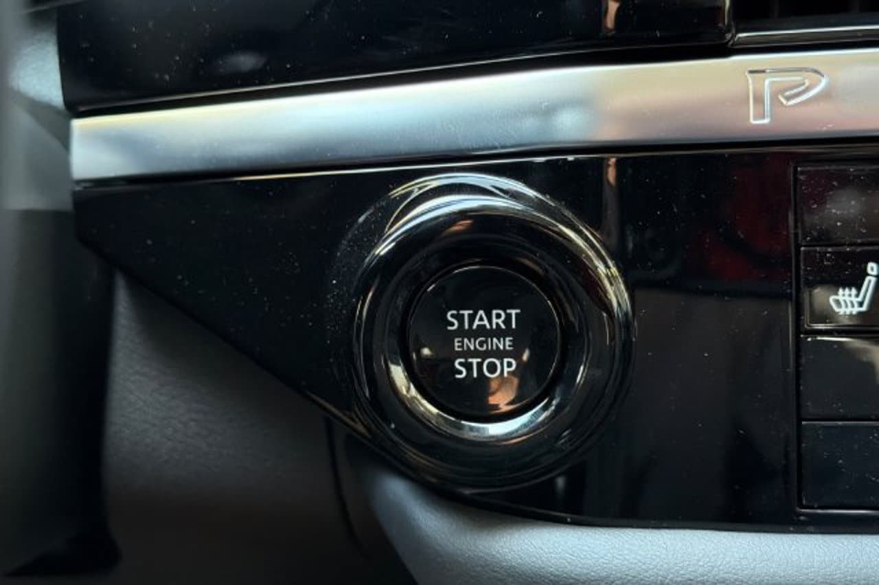 2026 Nissan Pathfinder SV 20