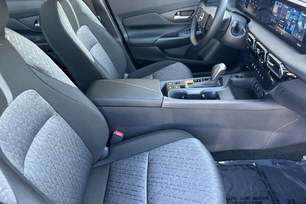2027 Nissan Sentra SV 12