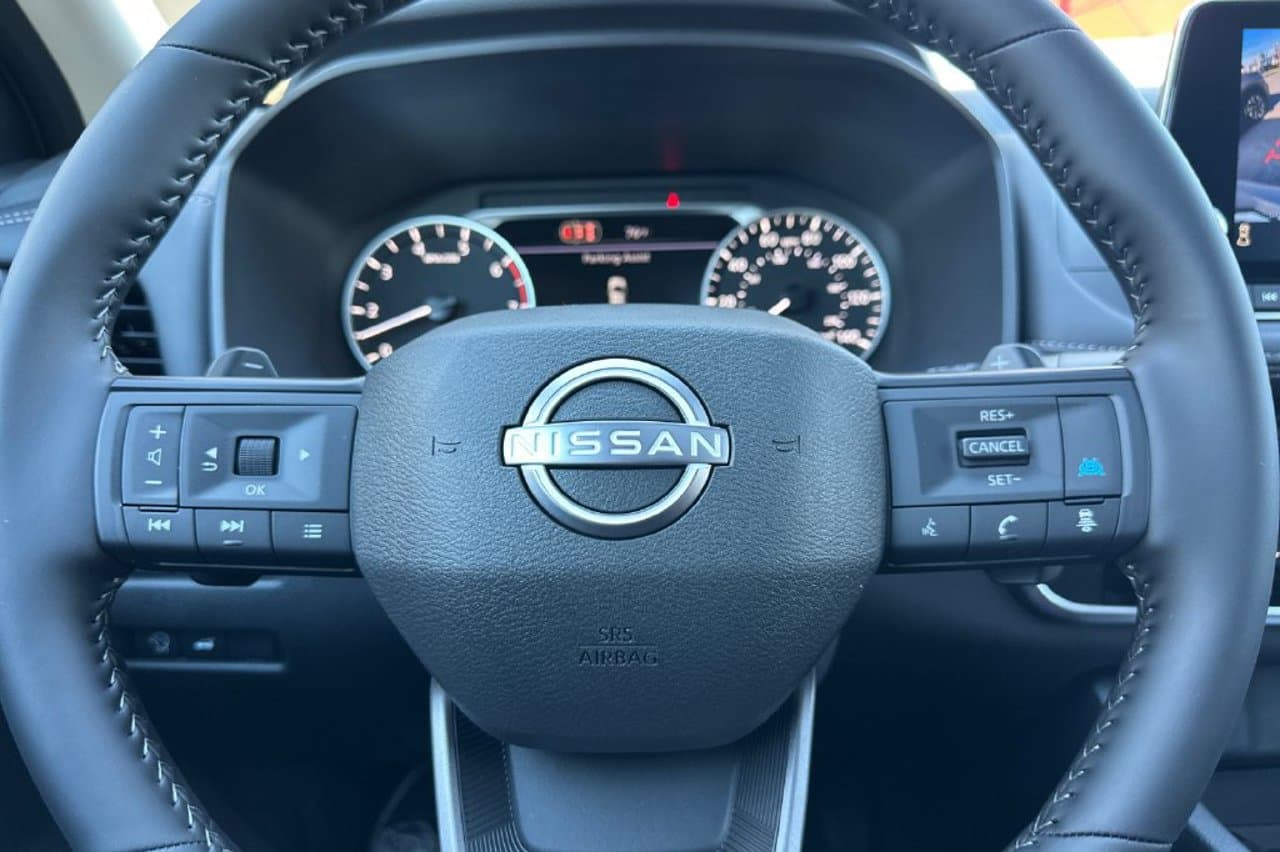 2026 Nissan Rogue Dark Armor 20