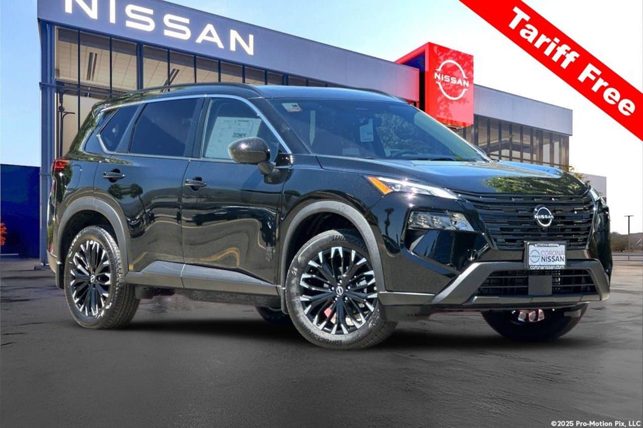 2026 Nissan Rogue Dark Armor 1