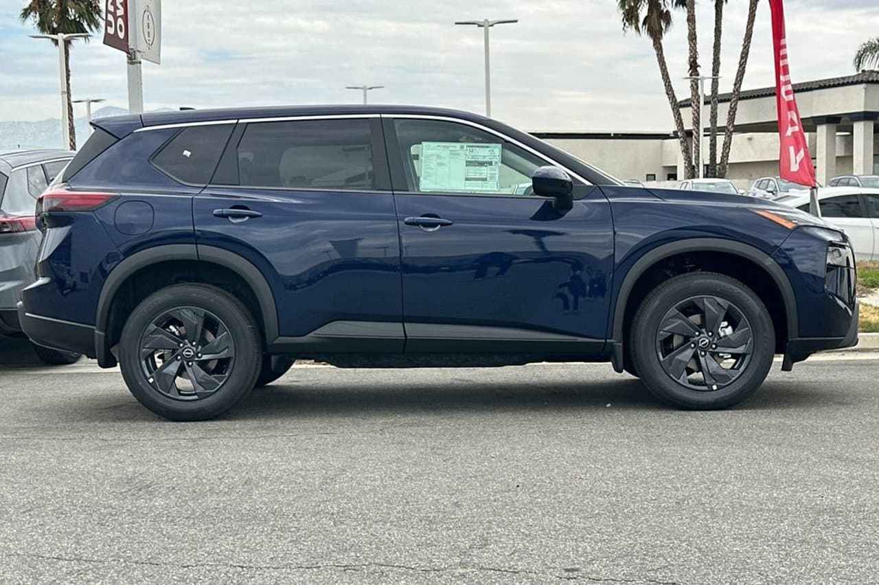 2026 Nissan Rogue SV 2