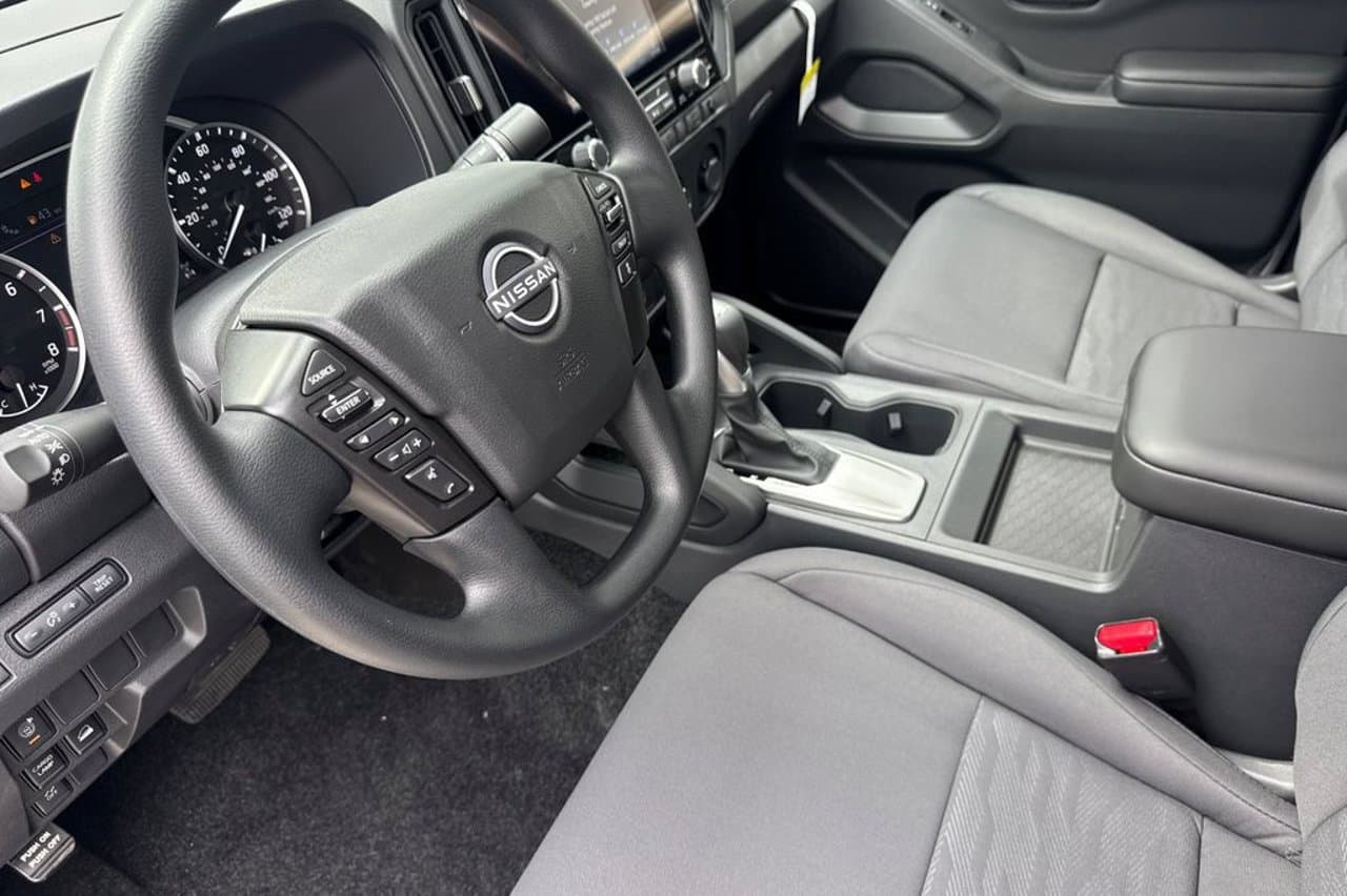 2026 Nissan Frontier S 8
