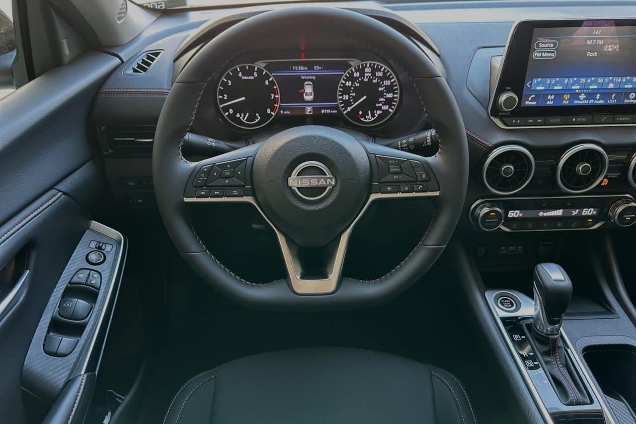 2025 Nissan Sentra SR 11