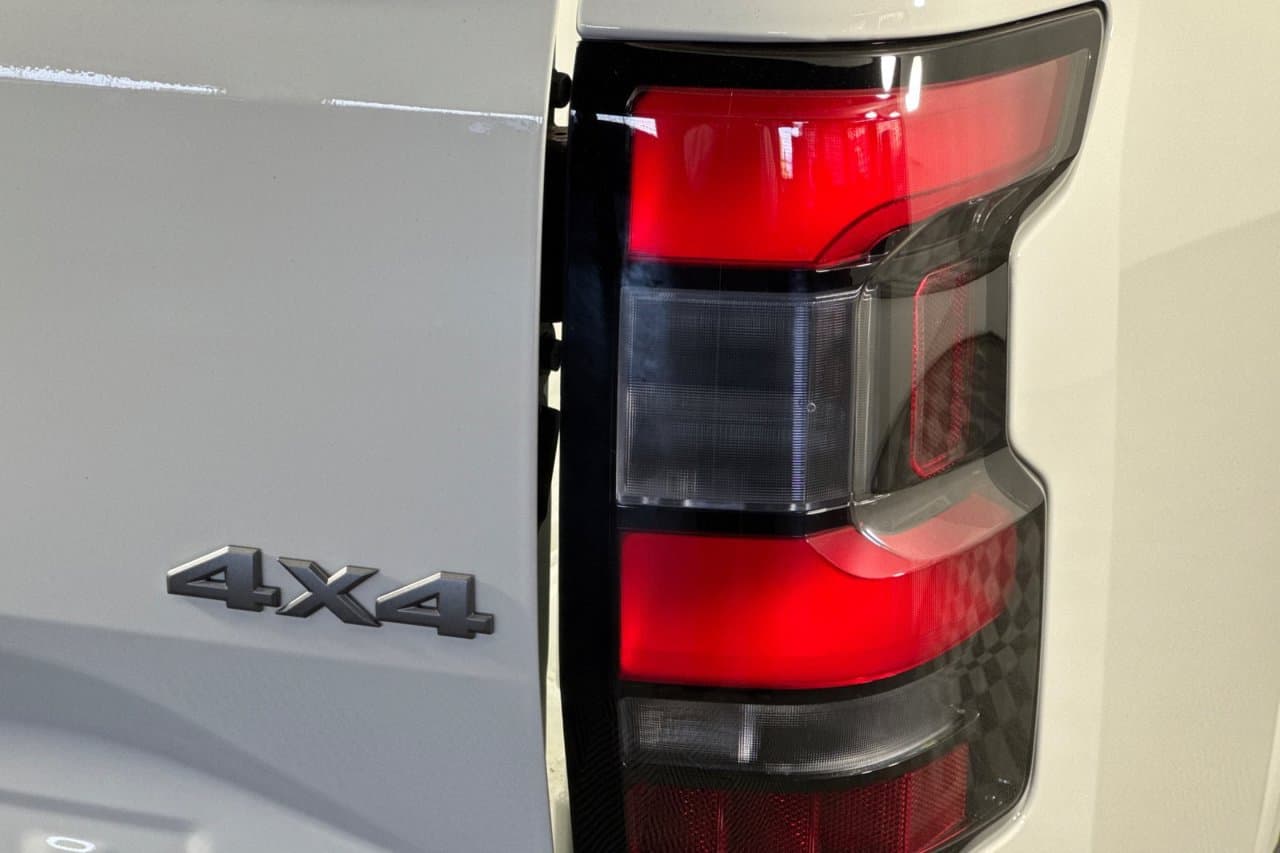 2026 Nissan Frontier S 22