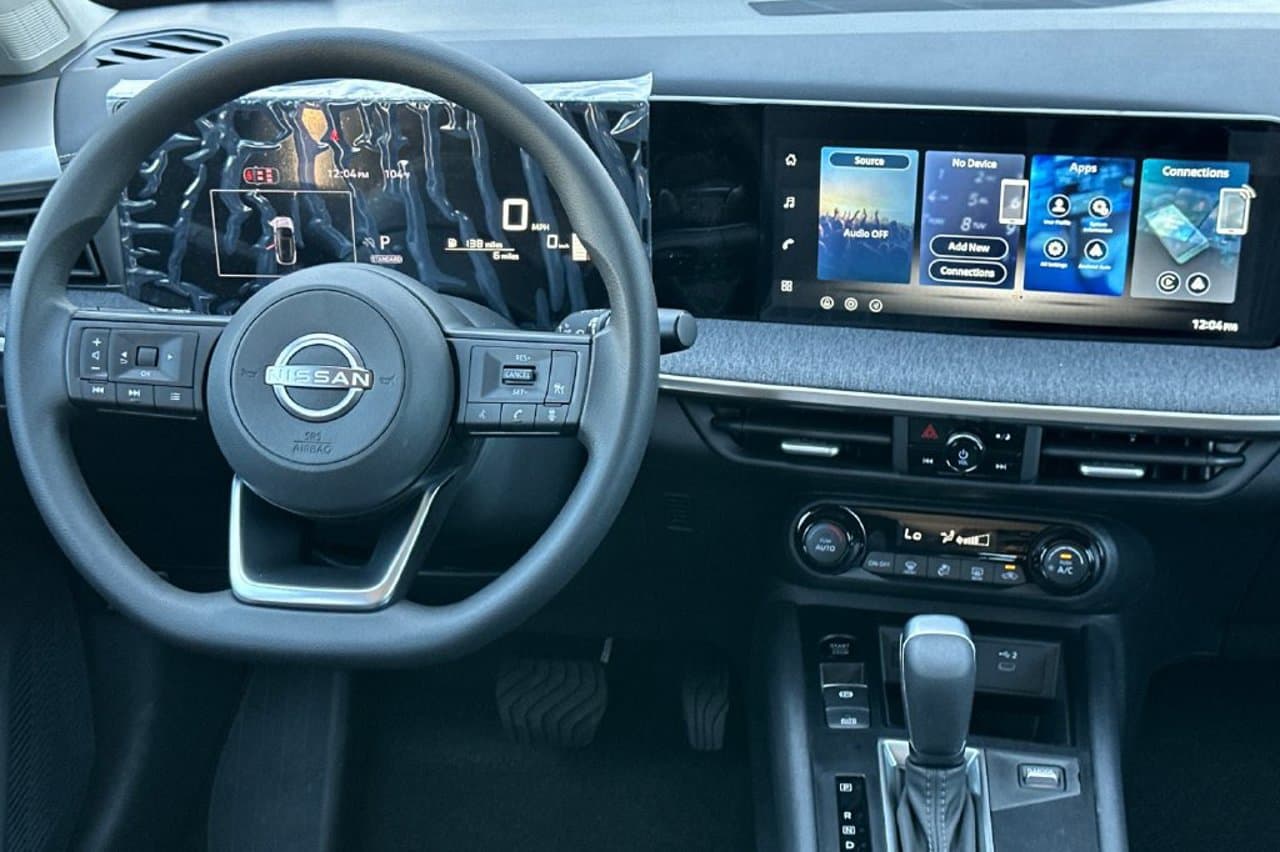 2027 Nissan Kicks SV 11