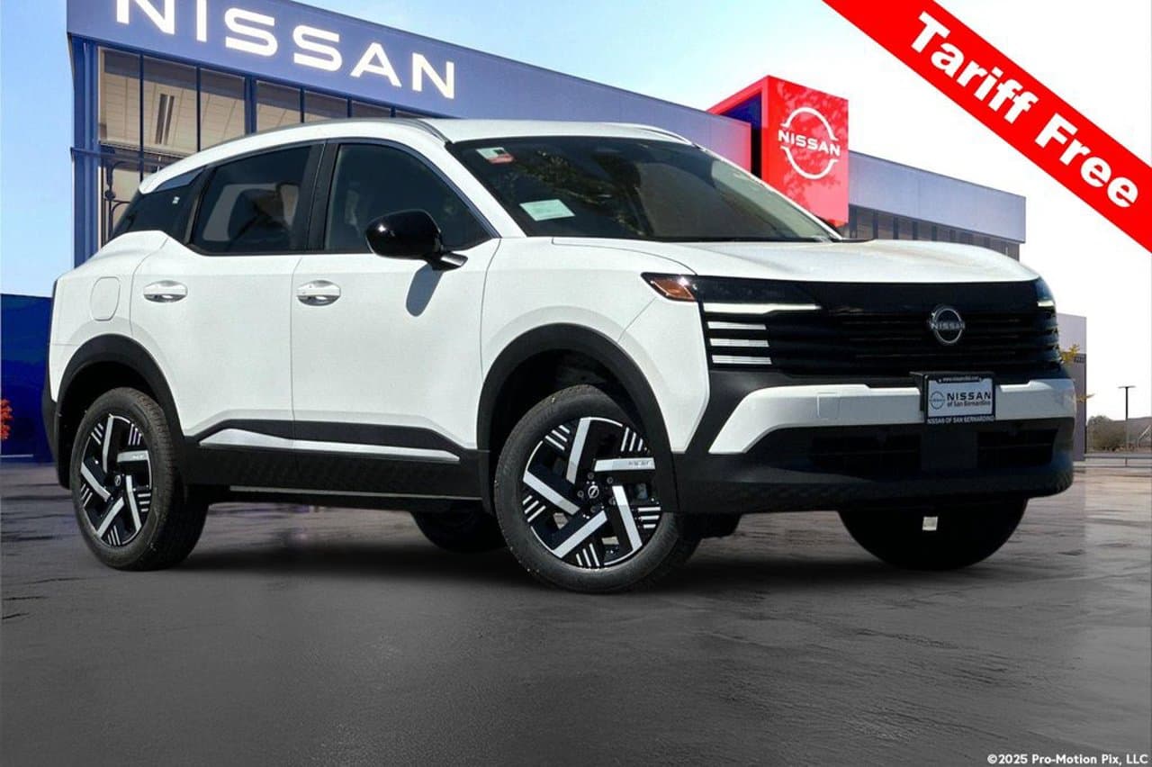 2027 Nissan Kicks SV 1