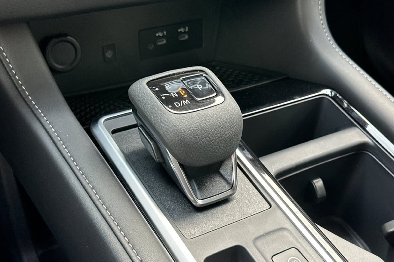 2026 Nissan Pathfinder SL 19