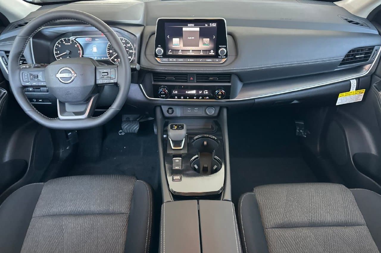 2026 Nissan Rogue SV 10