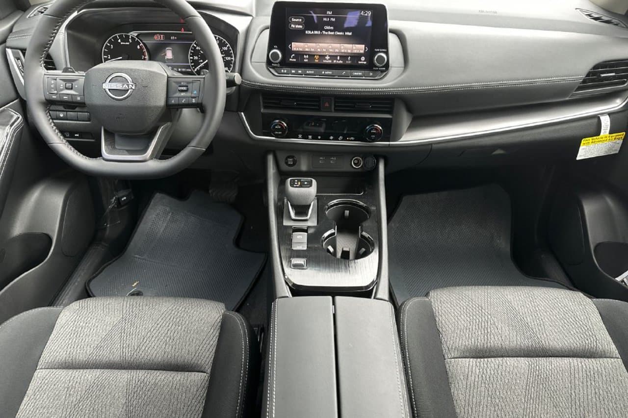 2026 Nissan Rogue SV 27