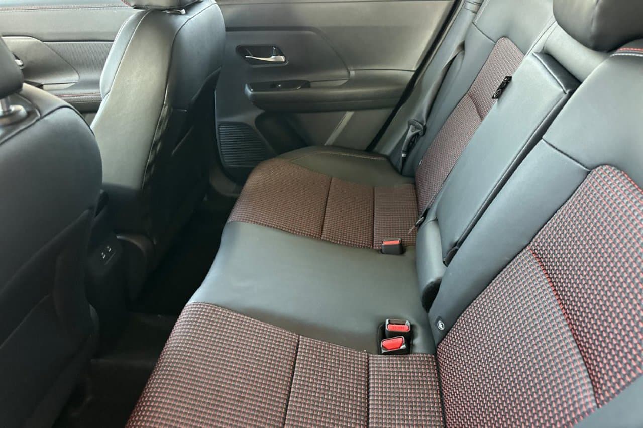 2027 Nissan Kicks SR 9