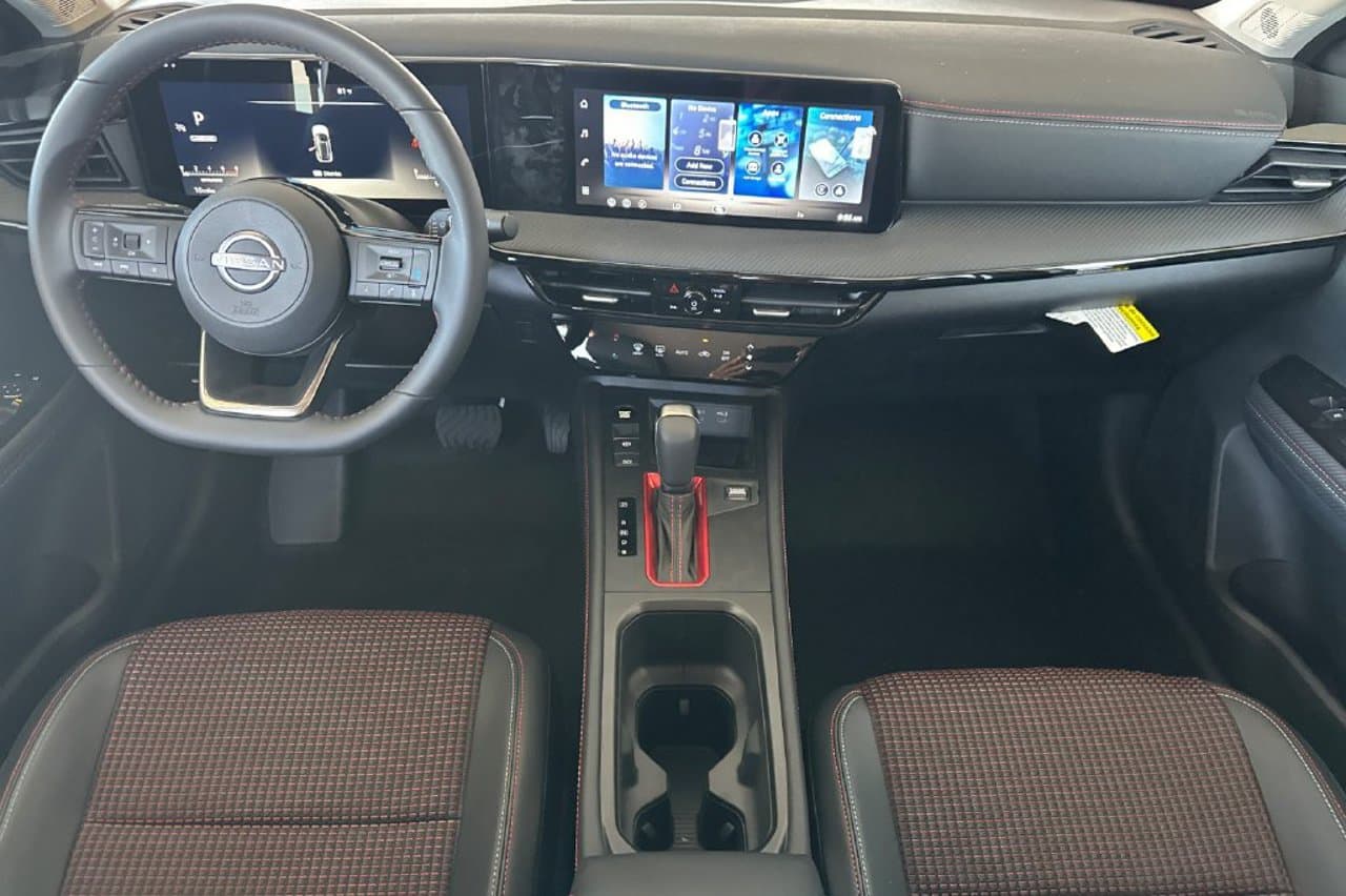 2026 Nissan Kicks SR 10
