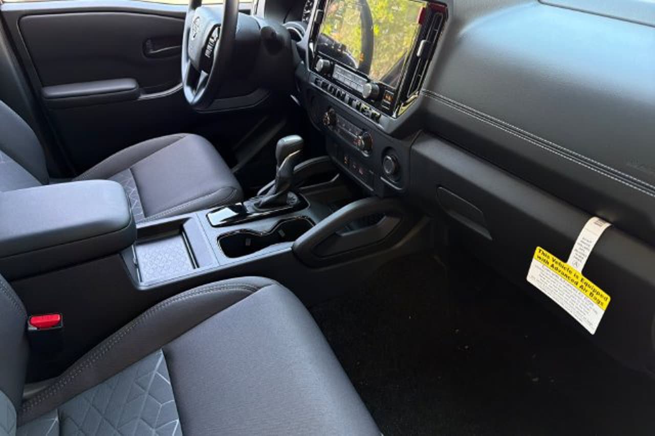 2027 Nissan Frontier SV 12