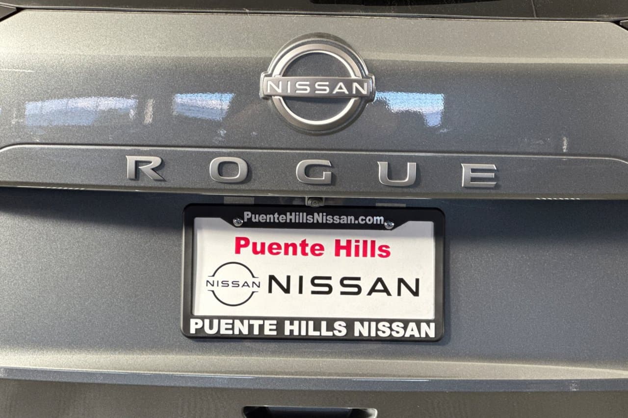2026 Nissan Rogue SV 23