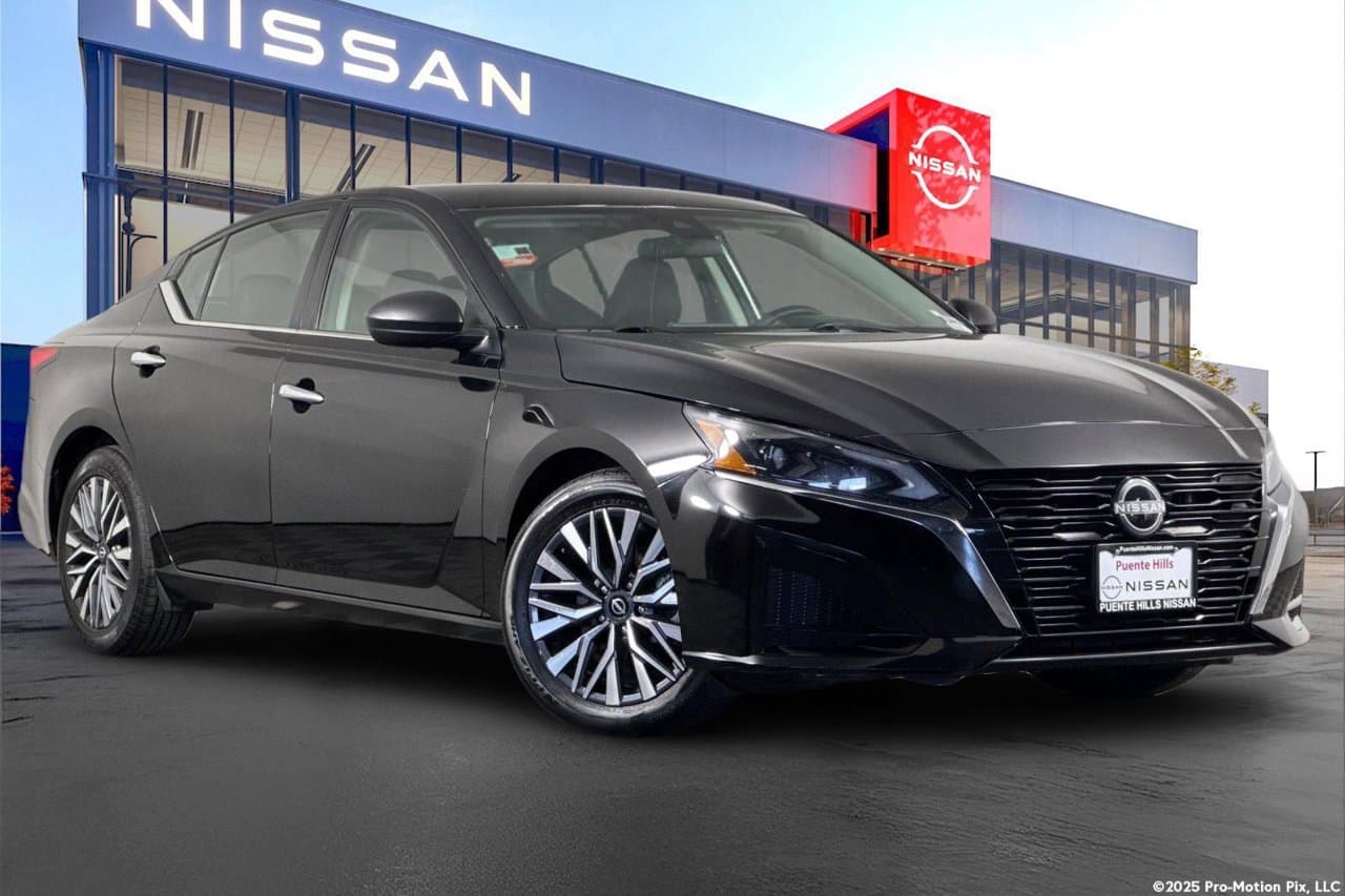 2025 Nissan Altima SV 1