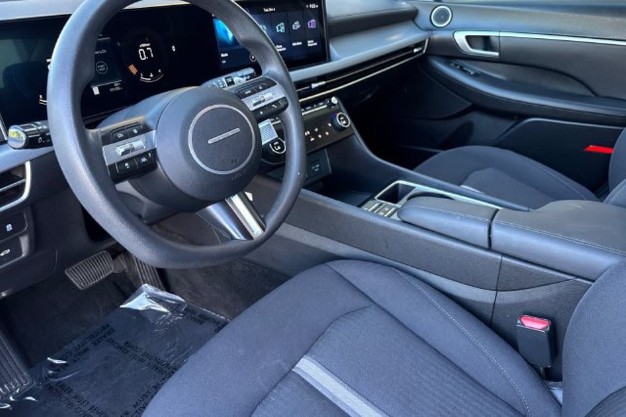 2025 Hyundai Sonata SEL 8