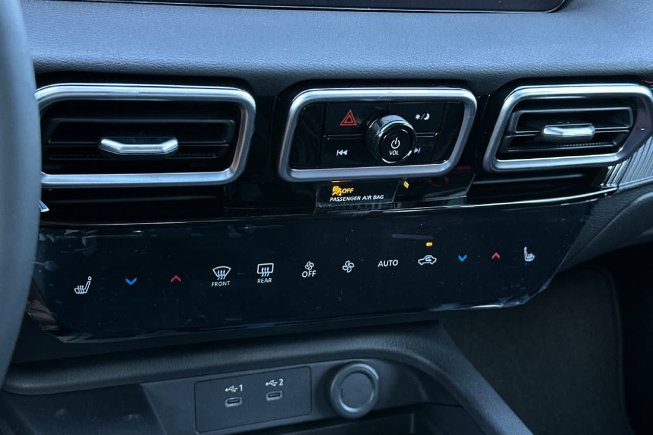 2027 Nissan Sentra SR 16